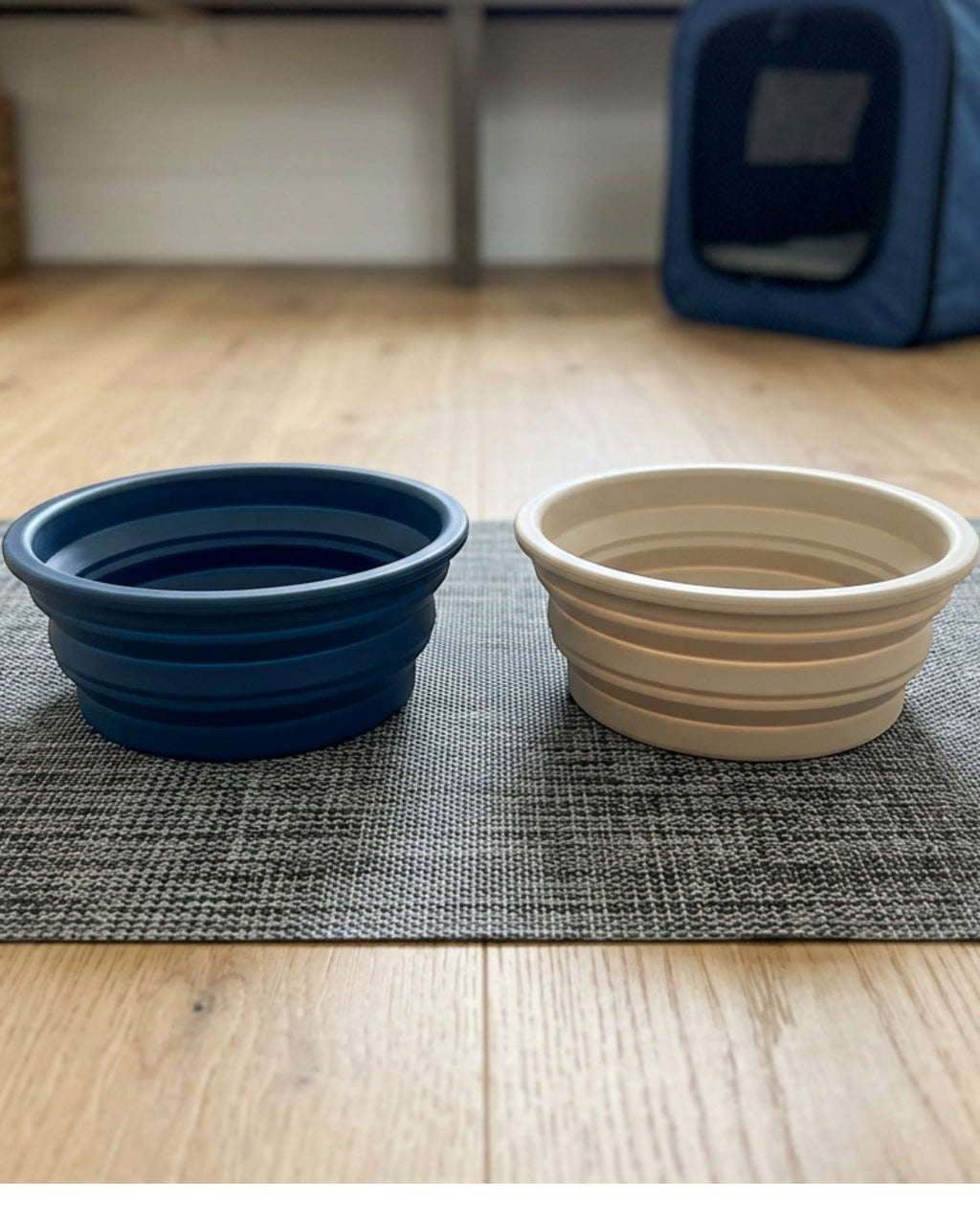 Lmnzk Shorefold Collapsible Silicone Pet Bowls 20 oz Navy Sand Set of 2 - Lifestyle view